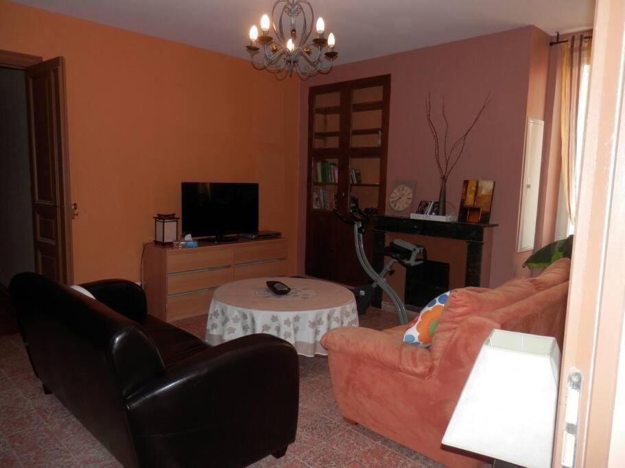 Appartement Spacieux Avec Grand Patio, 1Er Etage Sigean Exterior foto